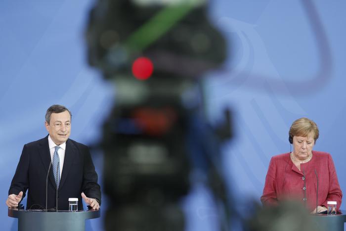 Covid: Merkel e Draghi cauti, ‘esposti a nuove varianti’