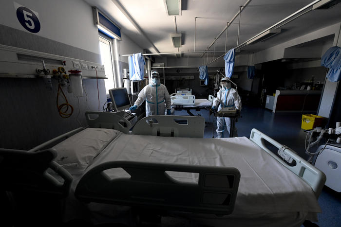 Covid:in Calabria aumentano positivi (+128),cinque decessi