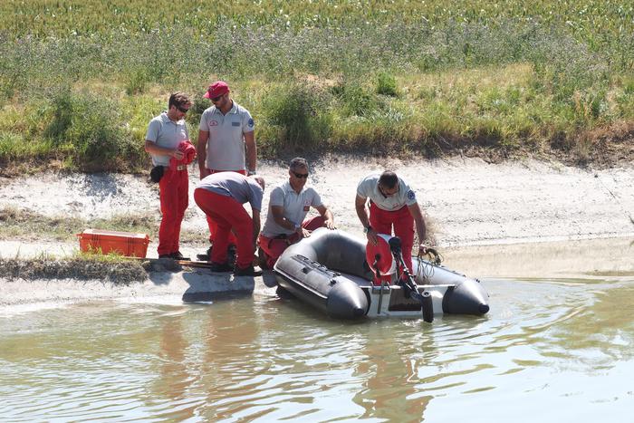 Due giovani annegati in un canale a Crema