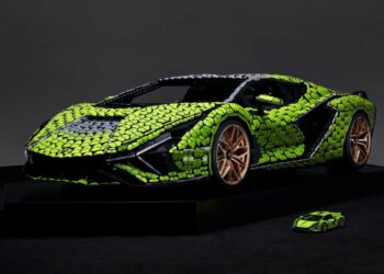 Lamborghini Sián, ecco il “modellino” grande come quella vera