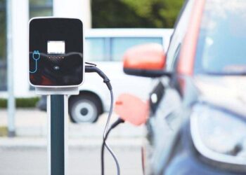 L’Italia è sempre più green: elettrificata un’auto su tre