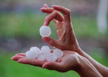 Meteo estremo, devastanti grandinate anche al Sud, Sicilia e Sardegna