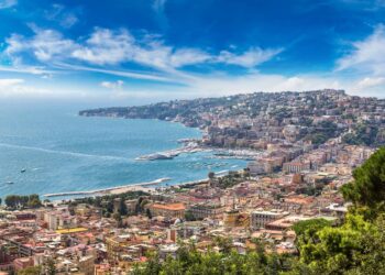 Meteo NAPOLI, caldo e afa importanti