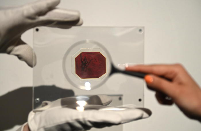 Numismatica e filatelia: tre tesori venduti in asta New York