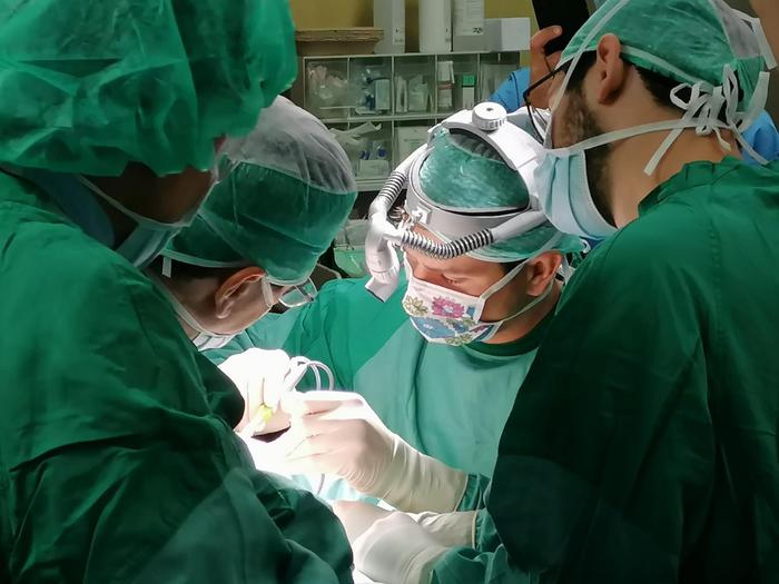 Ospedale chiuso per Covid ma padre politico operato, indagini