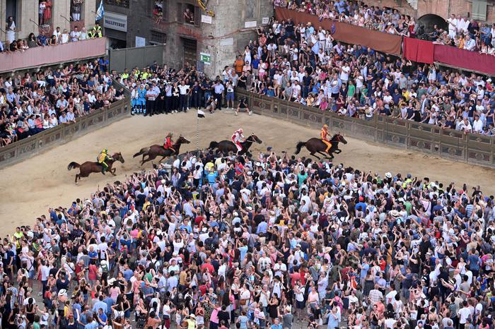 Palio di Siena, annullata anche carriera del 16 agosto