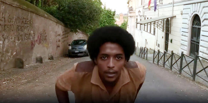 Seid, suicida a 20anni ‘su me sguardi schifati per la pelle’