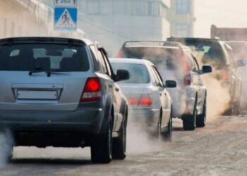 Stop alle auto diesel e a benzina: 9 Paesi Ue chiedono una data definitiva