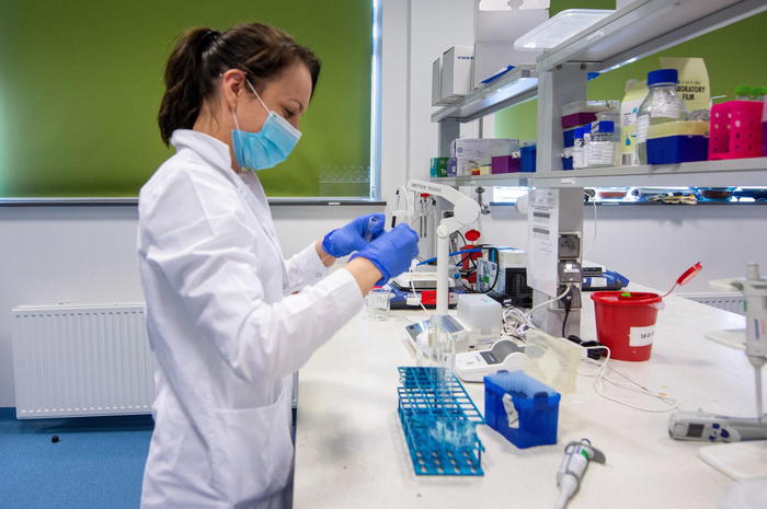 Vaccino Novavax efficace oltre il 90%, anche per varianti