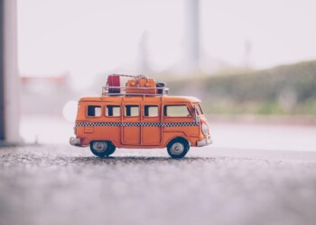 Viaggi e medicine: più di 7 italiani su 10 mettono sempre in valigia il kit di primo soccorso