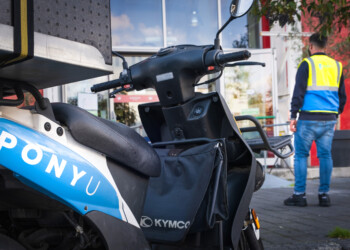 Luigi Strino, uno dei fondatori e CEO della startup PonyU, un servizio di corriere espresso urbano altamente personalizzato