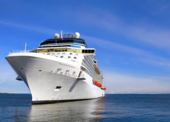 Azioni delle crociere salgono dopo che il Canada dà il via libera al turismo