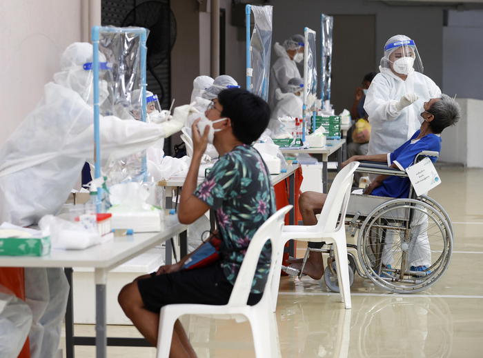 Covid: Bangkok, deposito merci scalo diventa mega ospedale