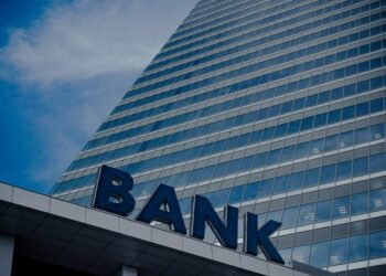 Dovresti comprare il pullback in azioni bancarie?