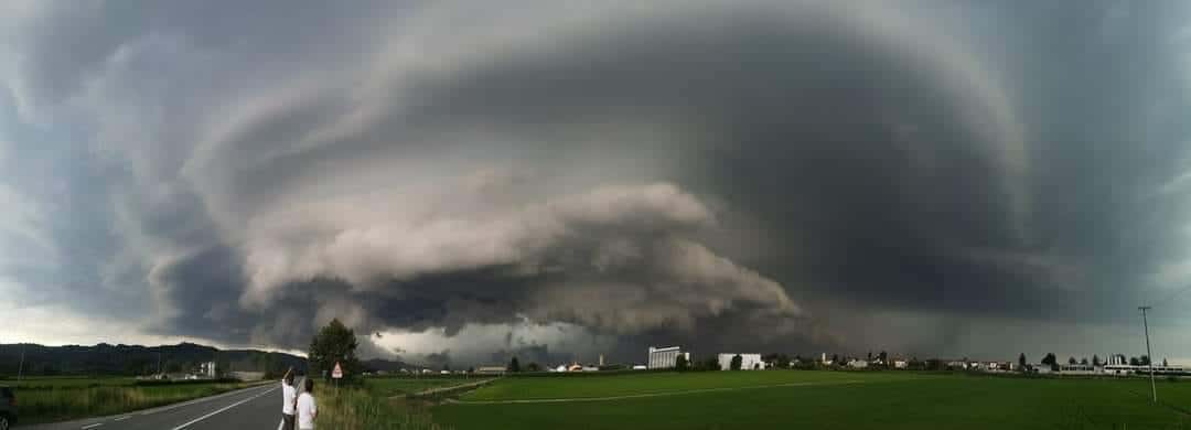 212453085 3034131473487422 5716874114004533949 n - Meteo Piemonte e Lombardia: ingenti danni per temporali di forte intensità. Grandine e vento devastano anche edifici