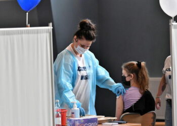 vaccini:E’ tutto molto grave sia per i bambini che per i ragazzi”.