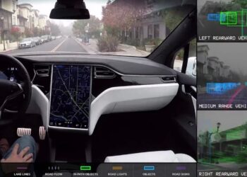 Tesla, la guida assistita a 199 dollari al mese