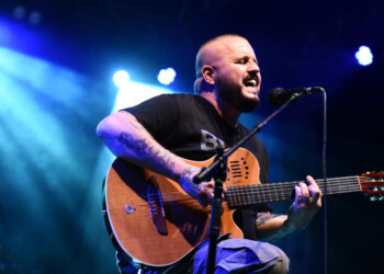 Andrea Santelli vince la sesta edizione del Premio Musicale Internazionale Je So Pazzo