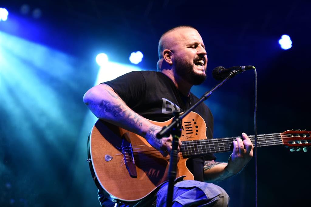 Andrea Santelli vince la sesta edizione del Premio Musicale Internazionale Je So Pazzo