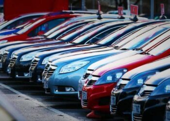 Al via gli incentivi auto ma è subito caos: fermi quelli per le usate