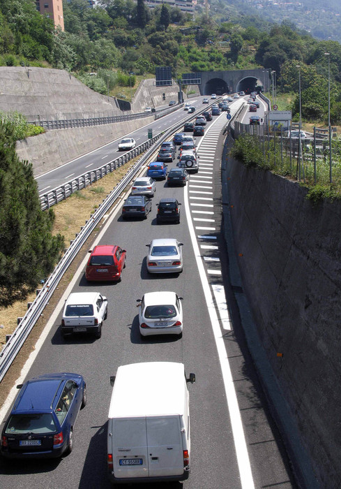 Cantieri autostrade: Aspi, A10 potrebbe riaprire in anticipo