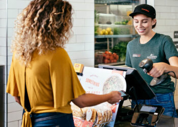 Carl Lukach, CFO di Noodles & Co, parla di vendite digitali, delivery e cucine fantasma