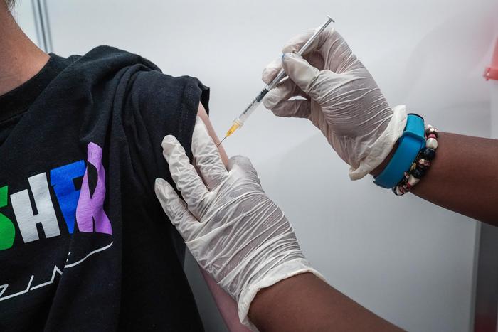 Covid: 4.200 positivi, 22 vittime