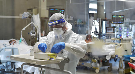 Covid: occupazione intensive cala in 3 regioni,in una cresce