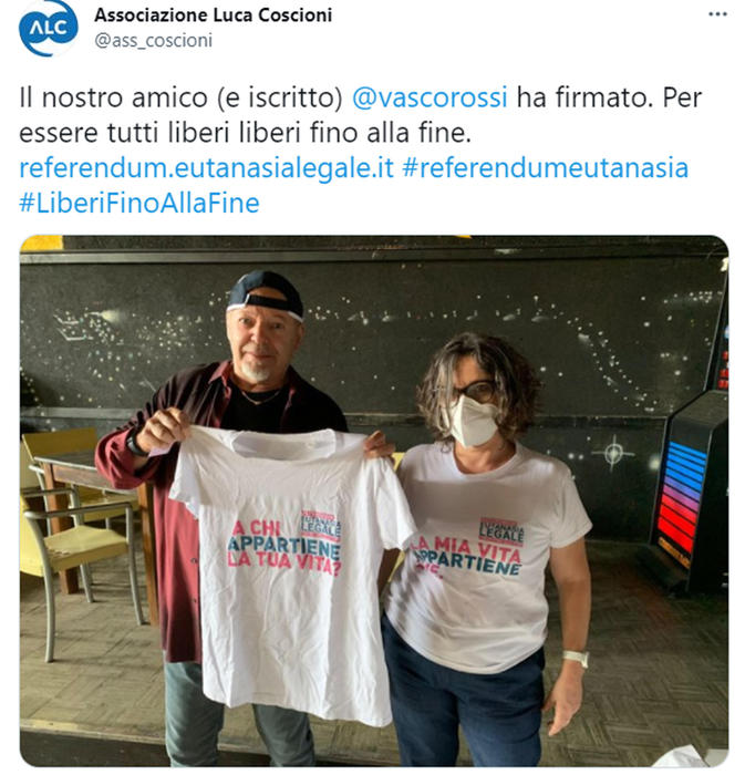 Eutanasia: Vasco Rossi firma per referendum fine vita libero