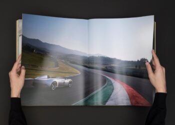 “Ferrari Monza SP1/SP2”, un libro per celebrare il mito