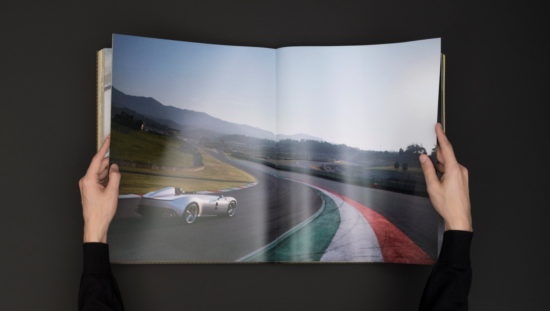 “Ferrari Monza SP1/SP2”, un libro per celebrare il mito