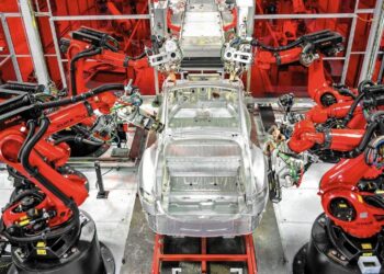 Gigafactory statale in Repubblica Ceca. Una mossa per arginare la Cina