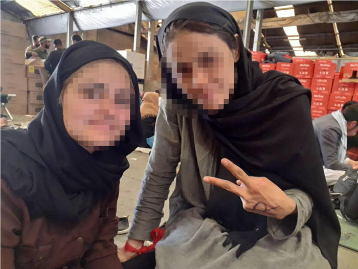 In Italia sull’ultimo volo, ‘ancora non ci crediamo’