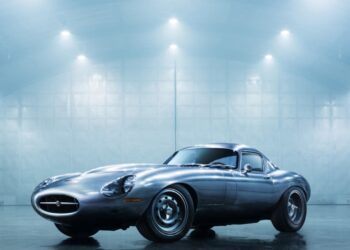 Restomod, è questa la parola magica per l’auto del futuro