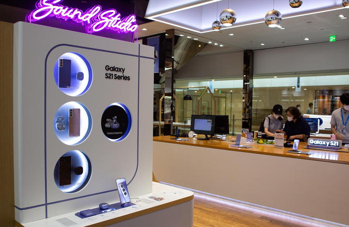 Samsung non si ferma, pronto il lancio del Galaxy S21 FE