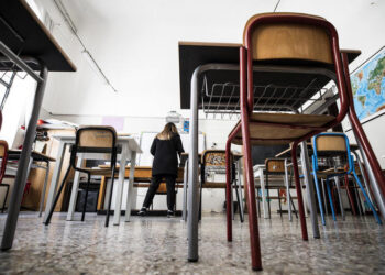 non avrei più nulla da insegnarvi se diventassi corresponsabile, seppure passivo, di uno strumento di discriminazione come il green pass