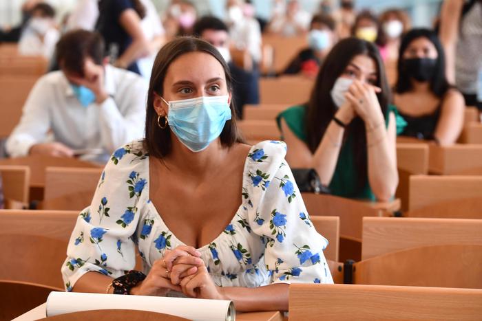 Sindacati,vaccino a prof?Governo decida ma non è sufficiente