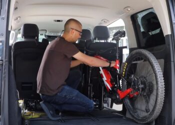 Trasportare la bici in auto? Ecco i consigli per non sbagliare