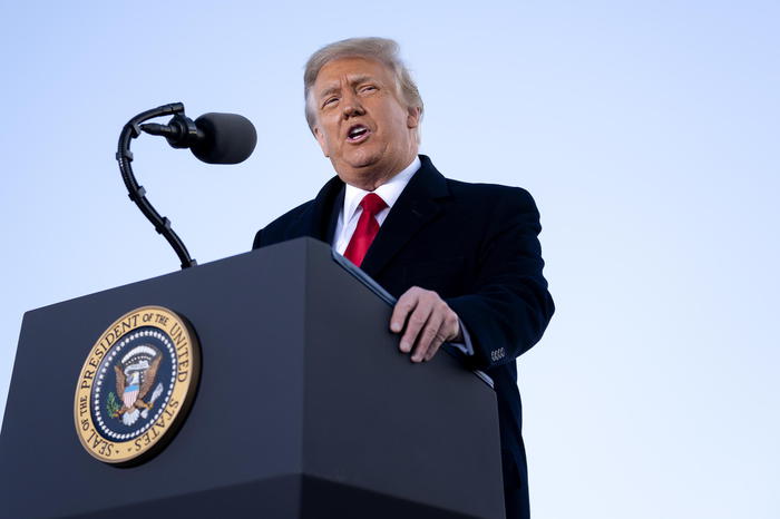 Trump attacca Biden, ‘sono tornati i talebani, non l’America’