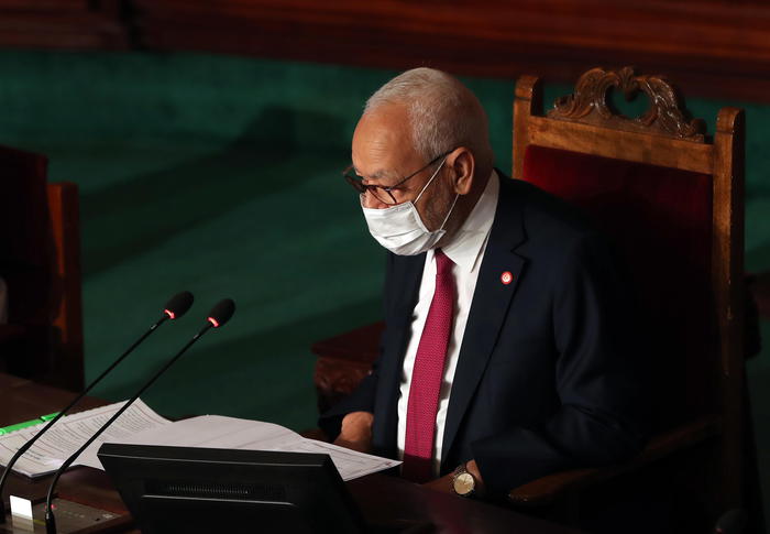 Tunisia: lieve malore per leader Ennhadha, Ghannouchi