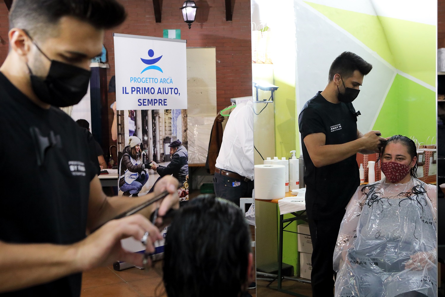Progetto Arca: tagli di capelli gratuiti per 100 persone senza dimora