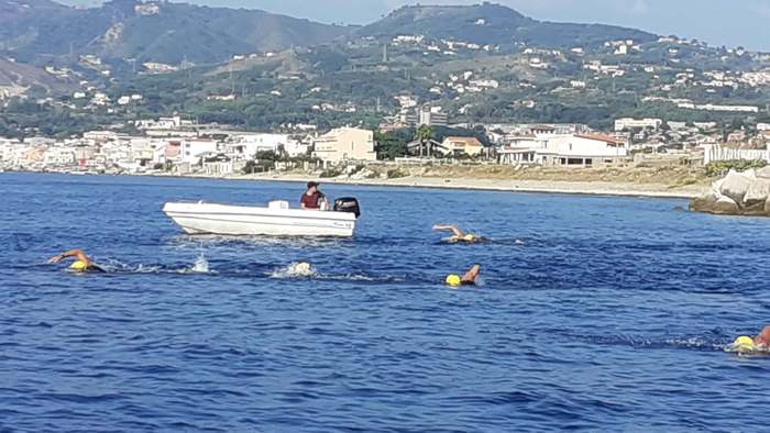 Attraversano lo stretto di Messina per vincere il Parkinson