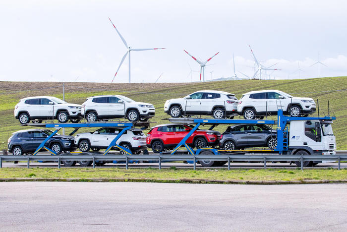 Auto: vendite agosto in Europa -18,1%, Stellantis -29,4%