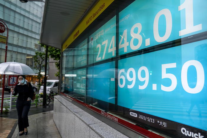 Borsa: Asia all’insegna della cautela, Europa verso rialzo