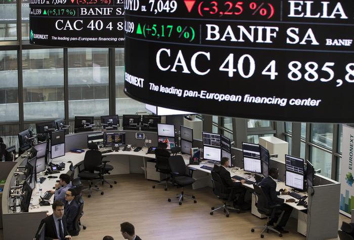 Borsa: Europa accelera dopo indicazioni Bce, Milano +0,8%
