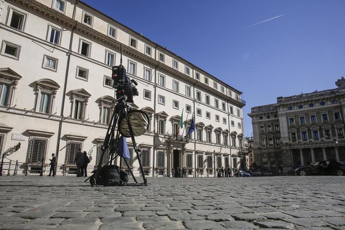 Draghi richiama i ministri sul Pnrr, solo 13 misure su 51