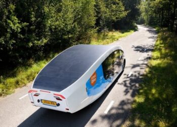 Il camper a pannelli solari con 730 chilometri di autonomia