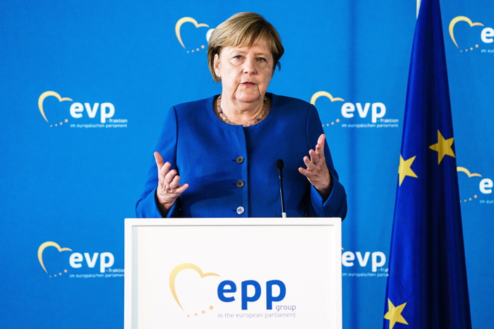 Merkel, il conteggio dei voti si fa il giorno delle elezioni