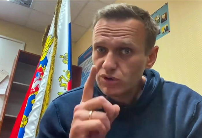 Navalny, mi bloccano per zittirmi in vista del voto