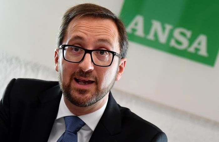 Papa: Bellizzi (Catalogna), importante invito dialogo Spagna